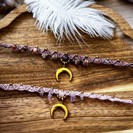 Delicate chokers with moon motif