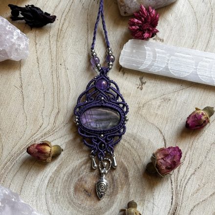 Galdra - Sorceress talisman